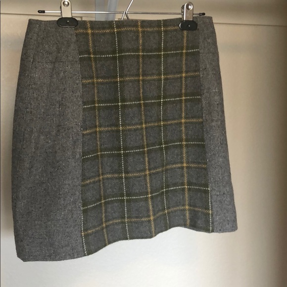 Banana Republic tweed plaid skirt - Picture 2 of 4